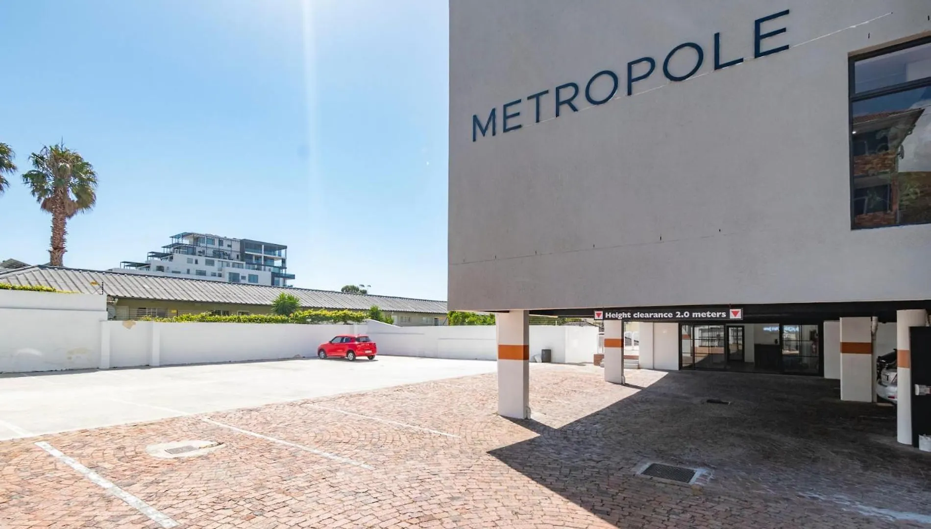 Metropole Private Room In Social Setting Cape Town 0*,  South Africa