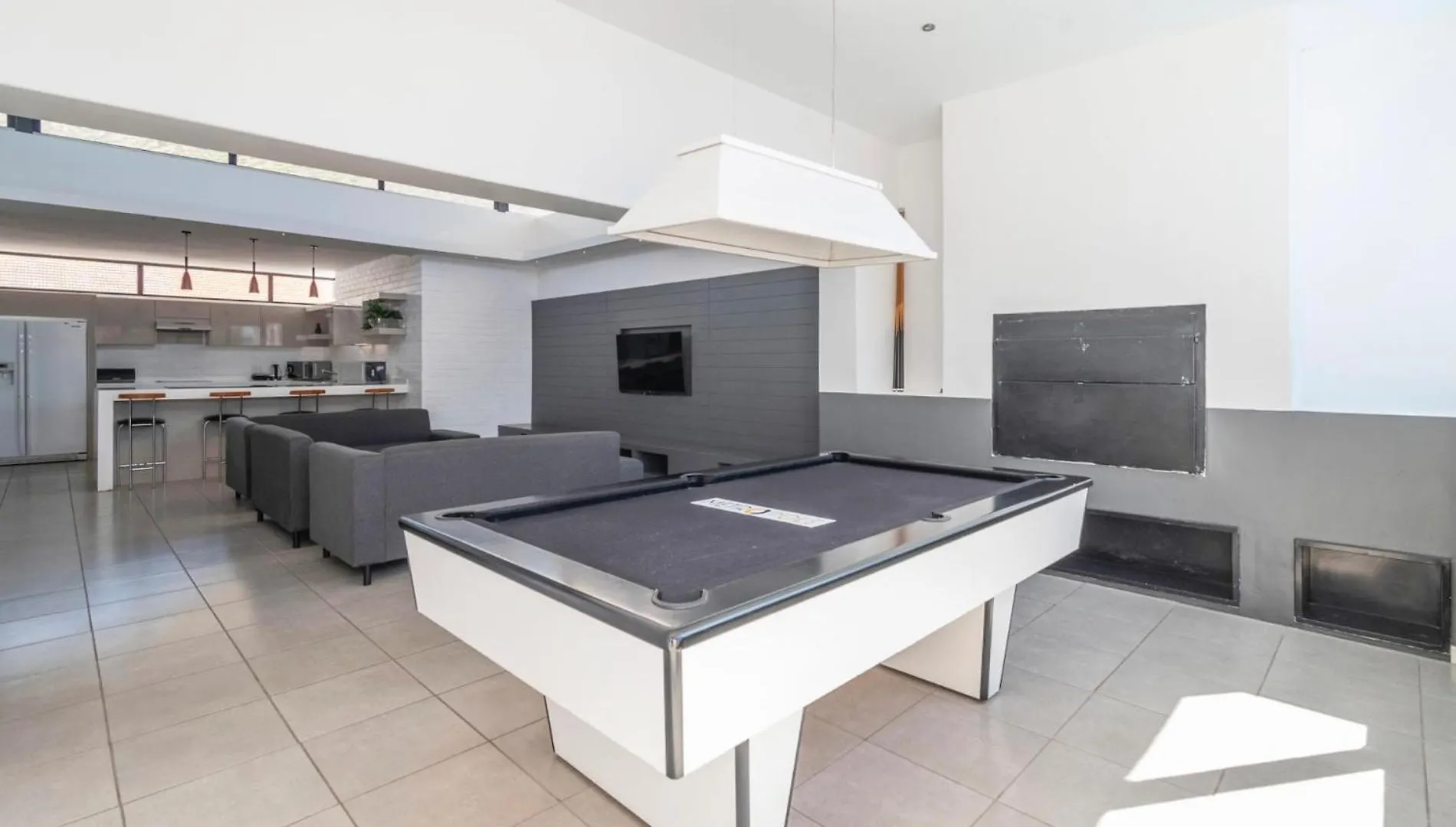 Metropole Private Room In Social Setting Cape Town Apartment